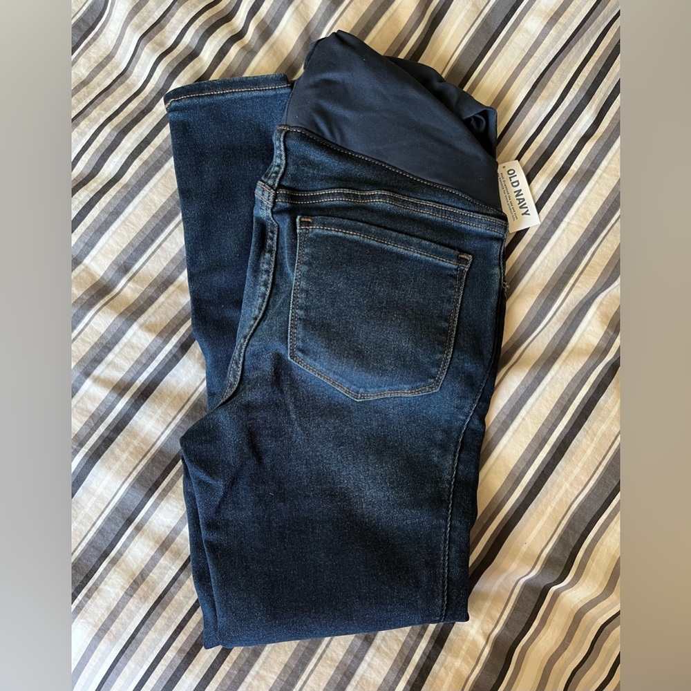 Maternity Jeans-  6 Short